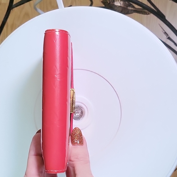 Louis Vuitton Vernis Trifold Short Wallet - Picture 3 of 13